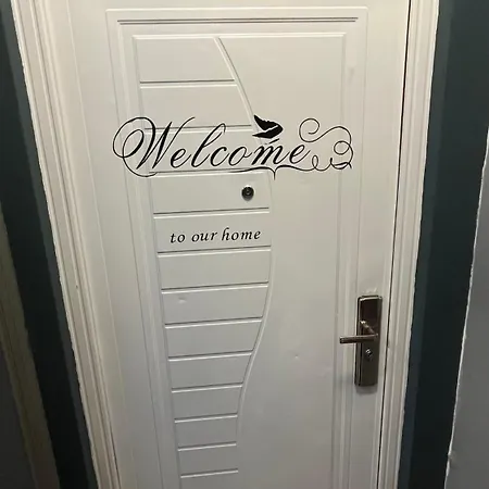 아파트 Two Bedroom Flat - Hyper Center