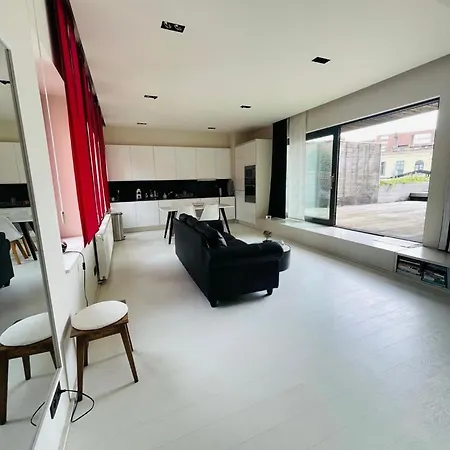 Down Town Penthouse With Private Parking Brüsszel