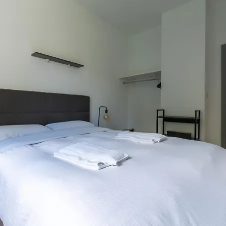 La Louve - Big Place & Garden - Parking Gratuit 빌라 브뤼셀