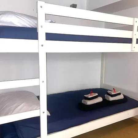 Down Town Spacious Duplex With Private Parking & Game *