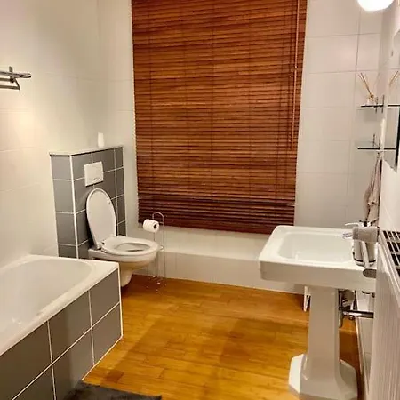 Cute Flat In بروكسل