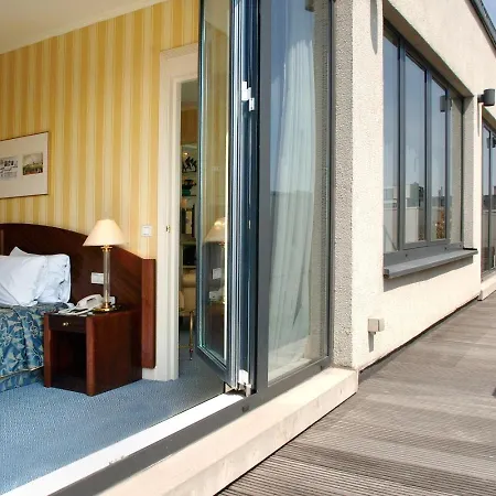 Le Chatelain Hotel