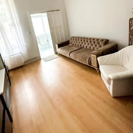 Mari House Daire Brüksel