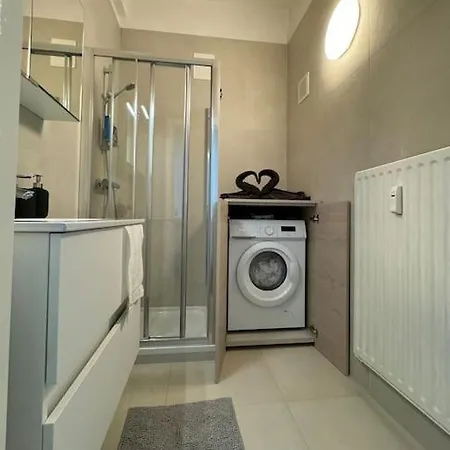 Avec Jardin Et Jacuzzi - Koekelberg *