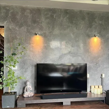 Cosy And Modern 2 Bedroom In