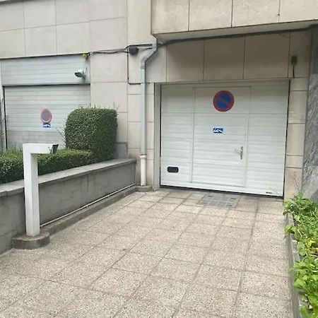 Avec Parking Gratuit Sur Place 5d Апартаменты Брюссель