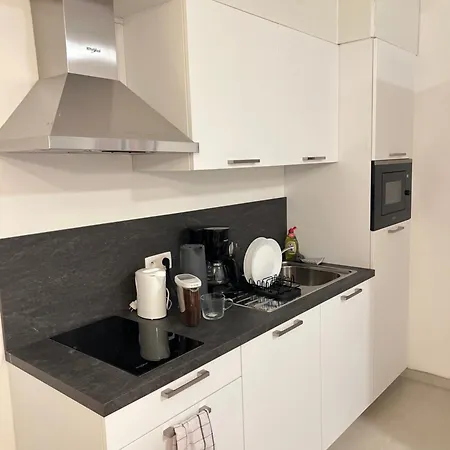 Homestay Center Luxe Tours Et Taxi Brussels