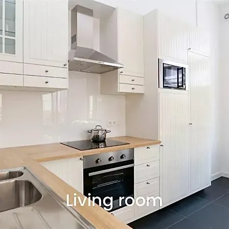 Luxury In The Eu Quarter Апартаменты *