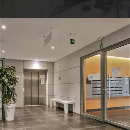 Appartement With Balcony In Center Brussel