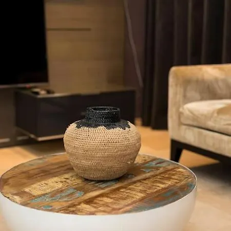 Villa Authentic Belgian Home, Downtown Bruxelles