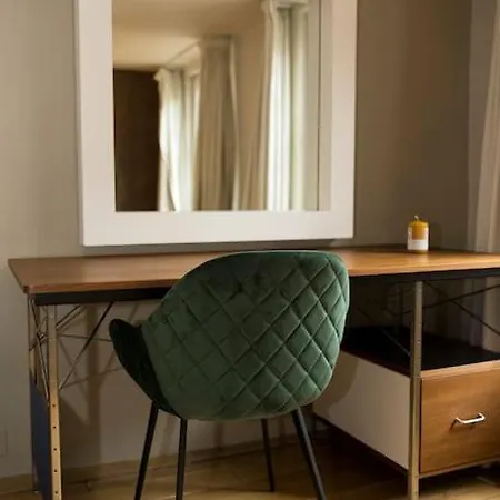 וילה Authentic Belgian Home, Downtown