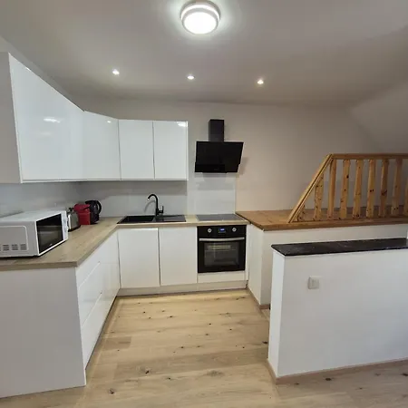 Cosy Duplex In Center Of