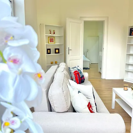 Renove & Scintillant A Apartment Brüssel