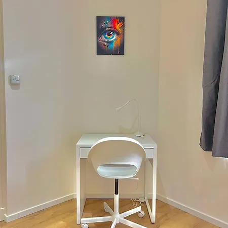 Renove & Scintillant A شقة بروكسل