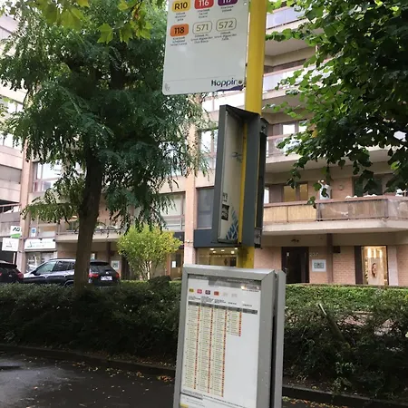 солнечная комфортная студия в андерлехт с лифтом شقة *