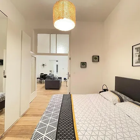 Charming Uccle - 1 Bedroom アパート