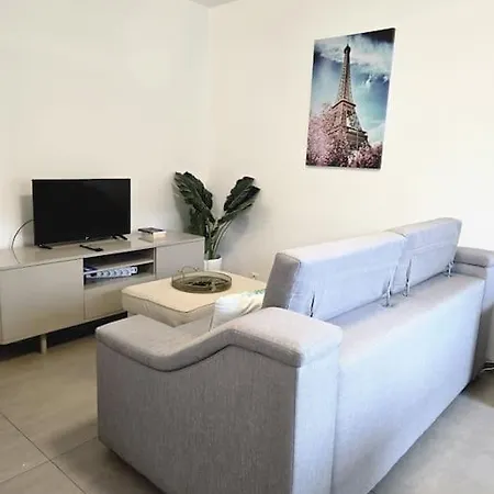 Studio Flat Moderne Au Coeur De Appartement