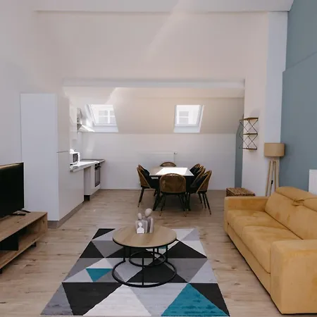 Grand Place 24 Брюссель