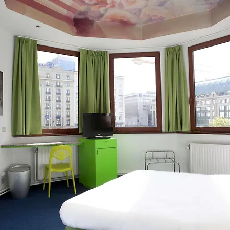 Siru Hotel 3*