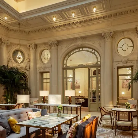 Corinthia Grand Astoria Hotel 5*