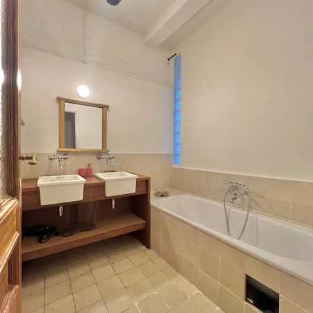 Etonnante Maison Au Style Unique A Bruxelles! *