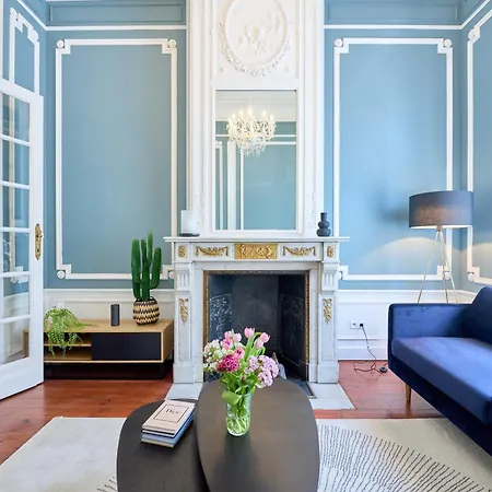 Luxurious 6-br Mansion Near European Union Apartment Brüssel