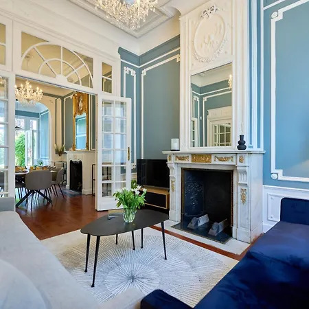 Apartman Luxurious 6-br Mansion Near European Union *