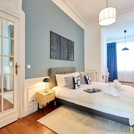 Luxurious 6-br Mansion Near European Union Apartman