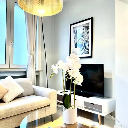 Beautiful 2 Bedroom Familiar Luxury *