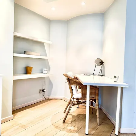 Apartmán Beautiful 2 Bedroom Familiar Luxury Brusel