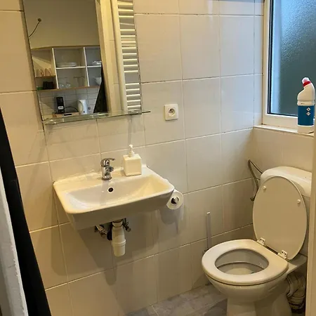 Confortable Avec Garage Premier Etage Sans Terrasse *