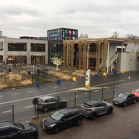 солнечная комфортная студия в андерлехт с лифтом