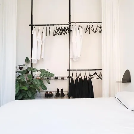 Beautiful In Le Chatelain - 1st Floor Apartment