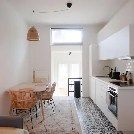 Beautiful In Le Chatelain - 1st Floor Apartment Brussels