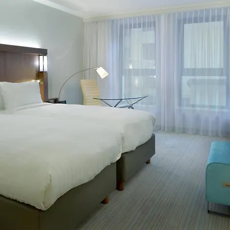 Courtyard By Marriott Eu Otel