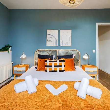 Exclusive 2br With Unesco Views Διαμέρισμα *