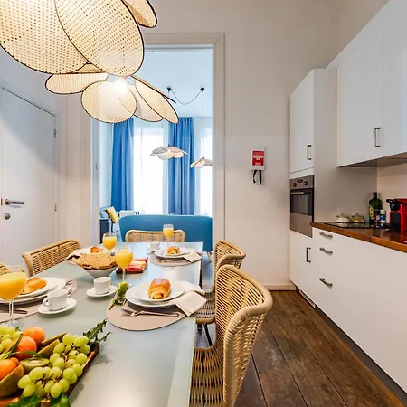 Exclusive 2br With Unesco Views