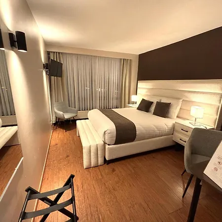 Escale Hotel