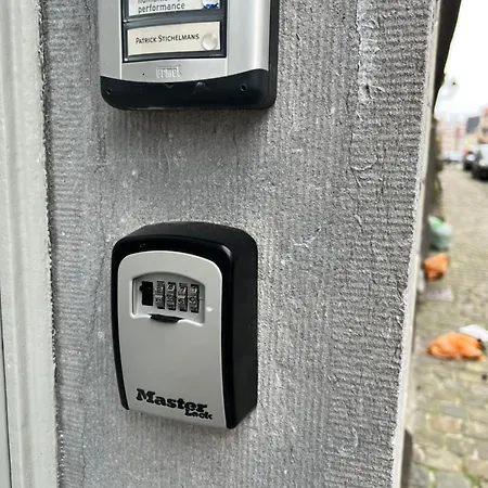 Cosy Nest Apartment *