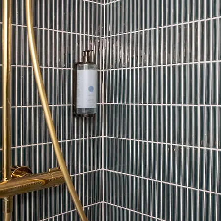 Wow فندق مبيت وإفطار 4*