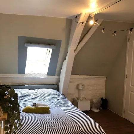 Centre Petite Privee Au Sablon ! Guest house *