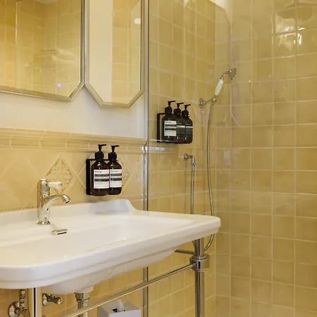 Hotel Fleur De Bruksela