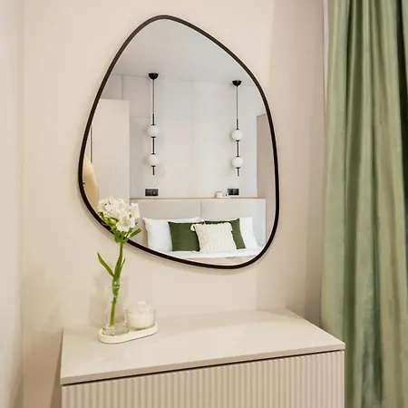 Light And Modern Place Апартаменты Брюссель