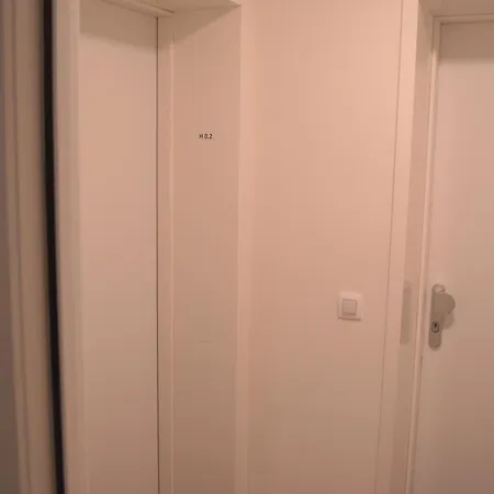 1br Metro Hopital Erasme Bordet Handicapt Friendly *