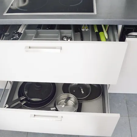 1br Metro Hopital Erasme Bordet Handicapt Friendly Апартаменты *