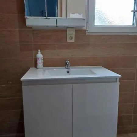 Séjour chez l'habitant Confortable Lit Double Schaarbeek 1ere étage Clé Normal *