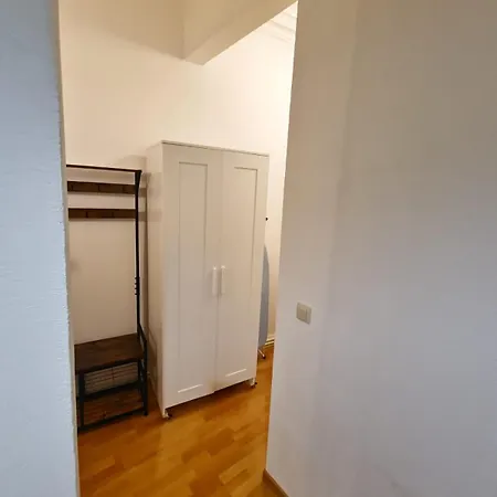 Sauna, Atomium, Expo Brussels, Stadium Roi Baudoin, Kinepolis, Planetarium, Centre *