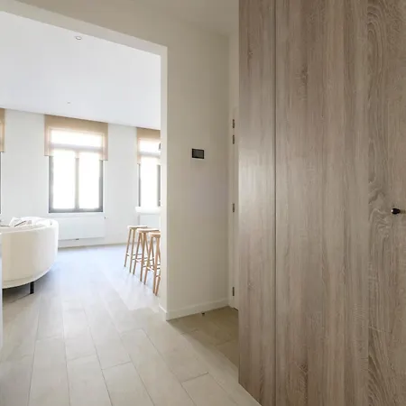Flats De La Trinite