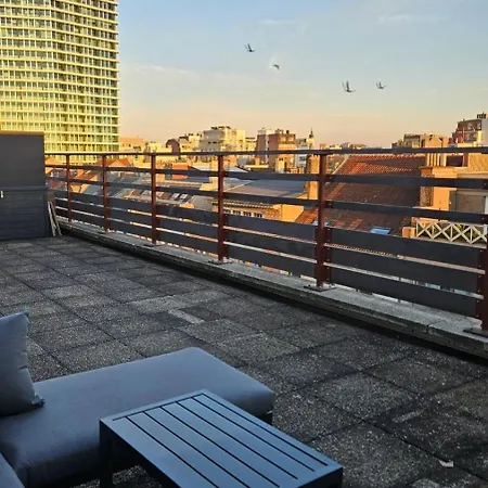 Penthouse Lumineux Avec Grande Terrasse De 40m2 公寓 *