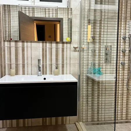 Hébergement de vacances L'imperial Wifi & Confort Bruxelles